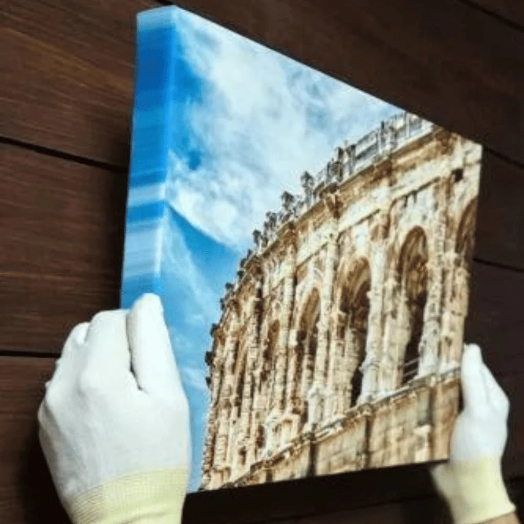 How to clean a canvas