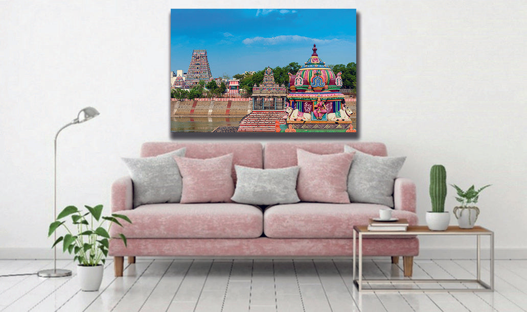 Colourful Gopura Hindu Kapaleeshwarar Temple, Chennai, Tamil Nadu,