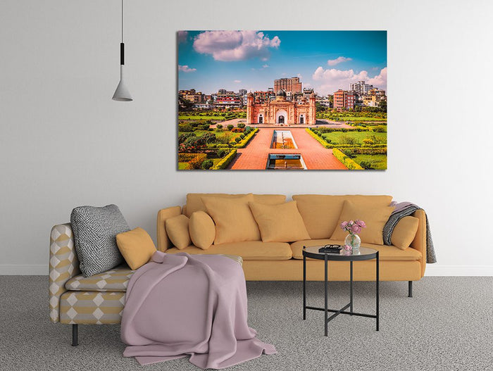 Lalbagh Fort, Mausoleum Bibipari in Dhaka, Bangladesh - Canvas Wall Art